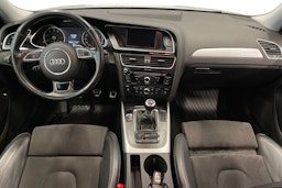 valkoinen Audi A4 2015 kuva 9.