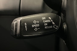 valkoinen Audi A4 2015 kuva 17.