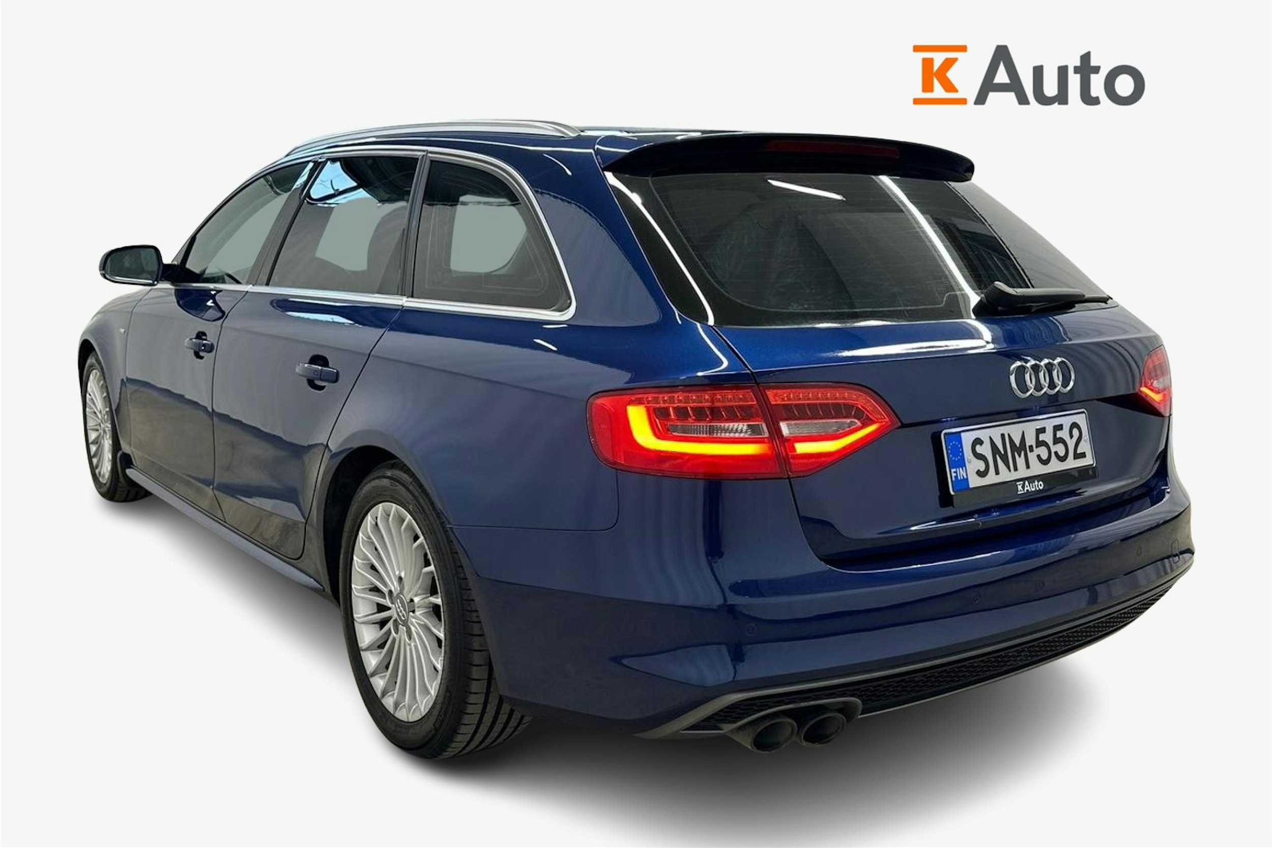met. sininen Audi A4 2015 kuva 2.