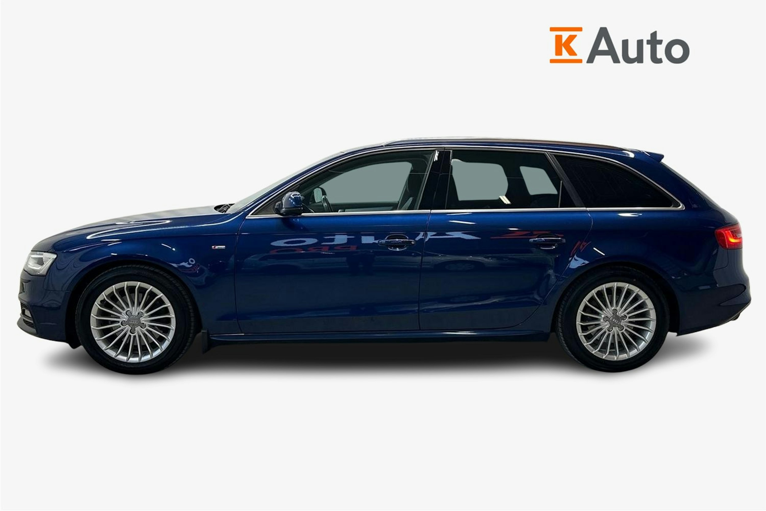 met. sininen Audi A4 2015 kuva 6.