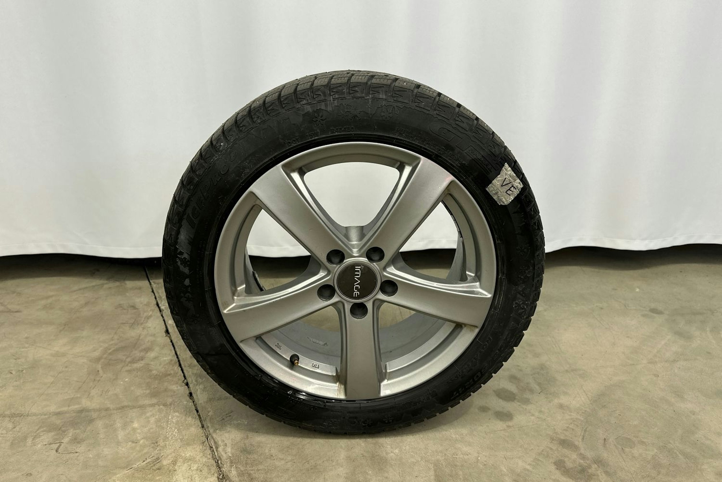met. sininen Audi A4 2015 kuva 13.