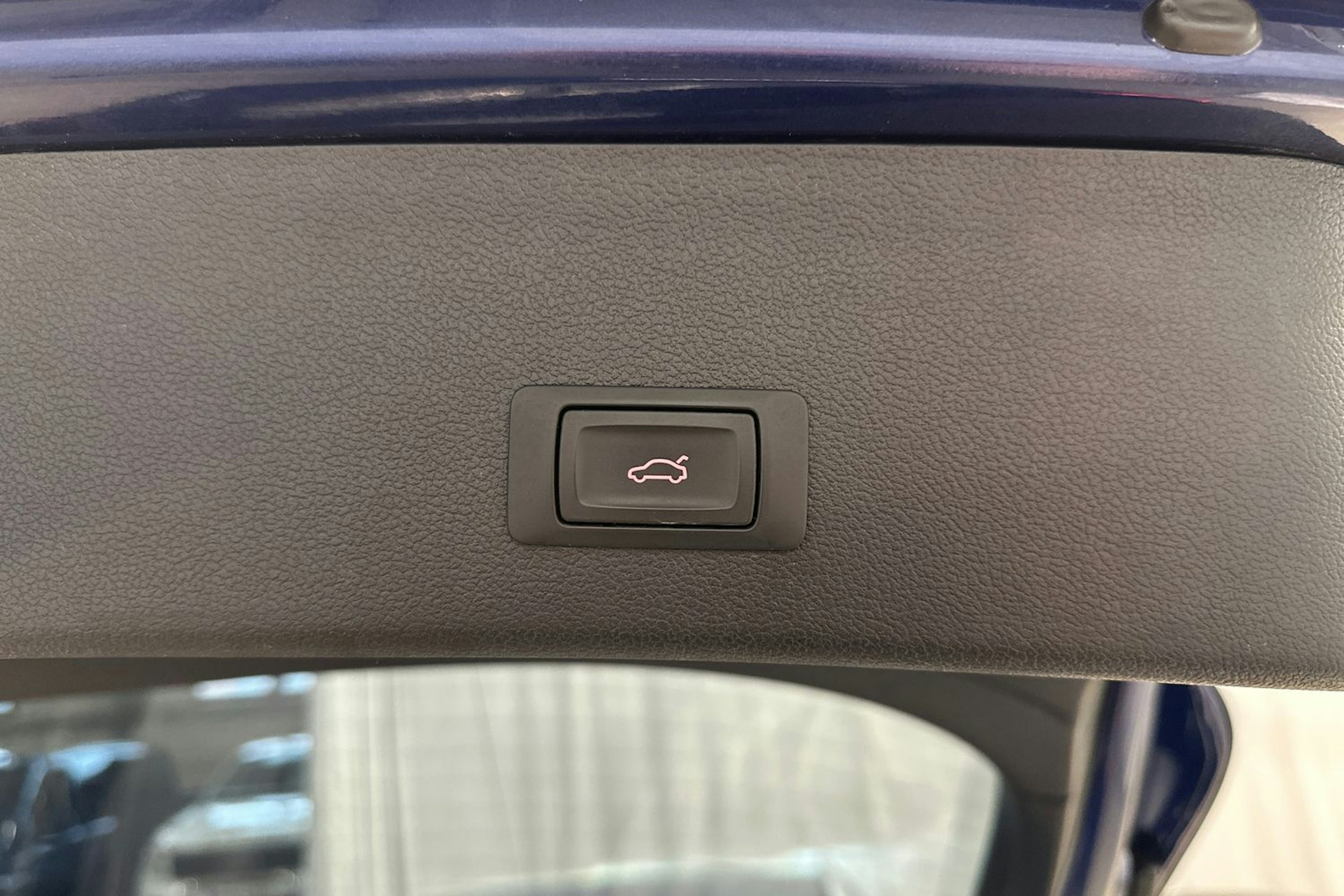 met. sininen Audi A4 2015 kuva 23.