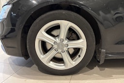 musta Audi A4 2015 kuva 11.
