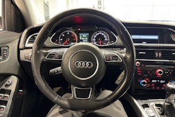 musta Audi A4 2015 kuva 14.
