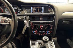 musta Audi A4 2015 kuva 15.
