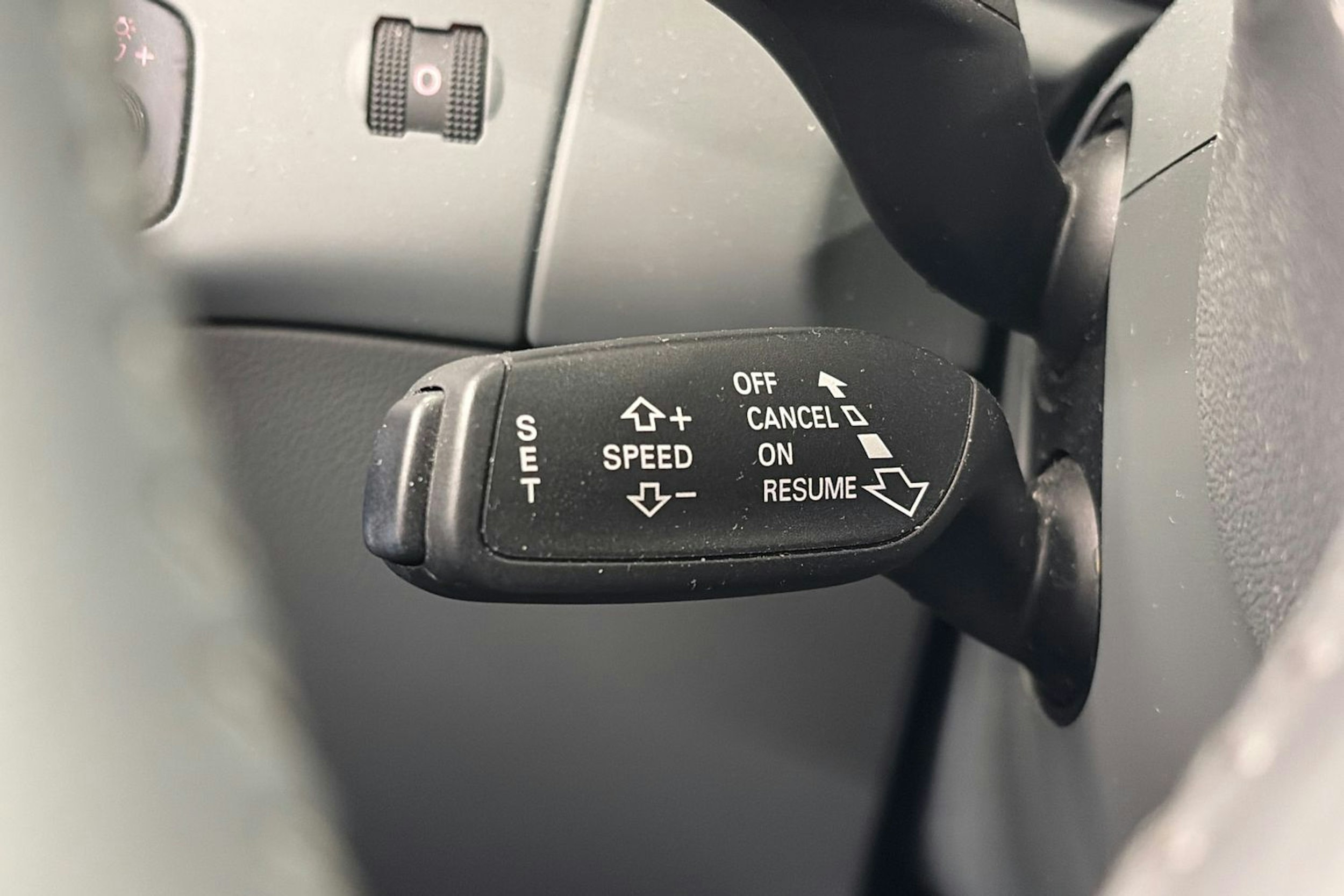 harmaa Audi A4 2015 kuva 20.