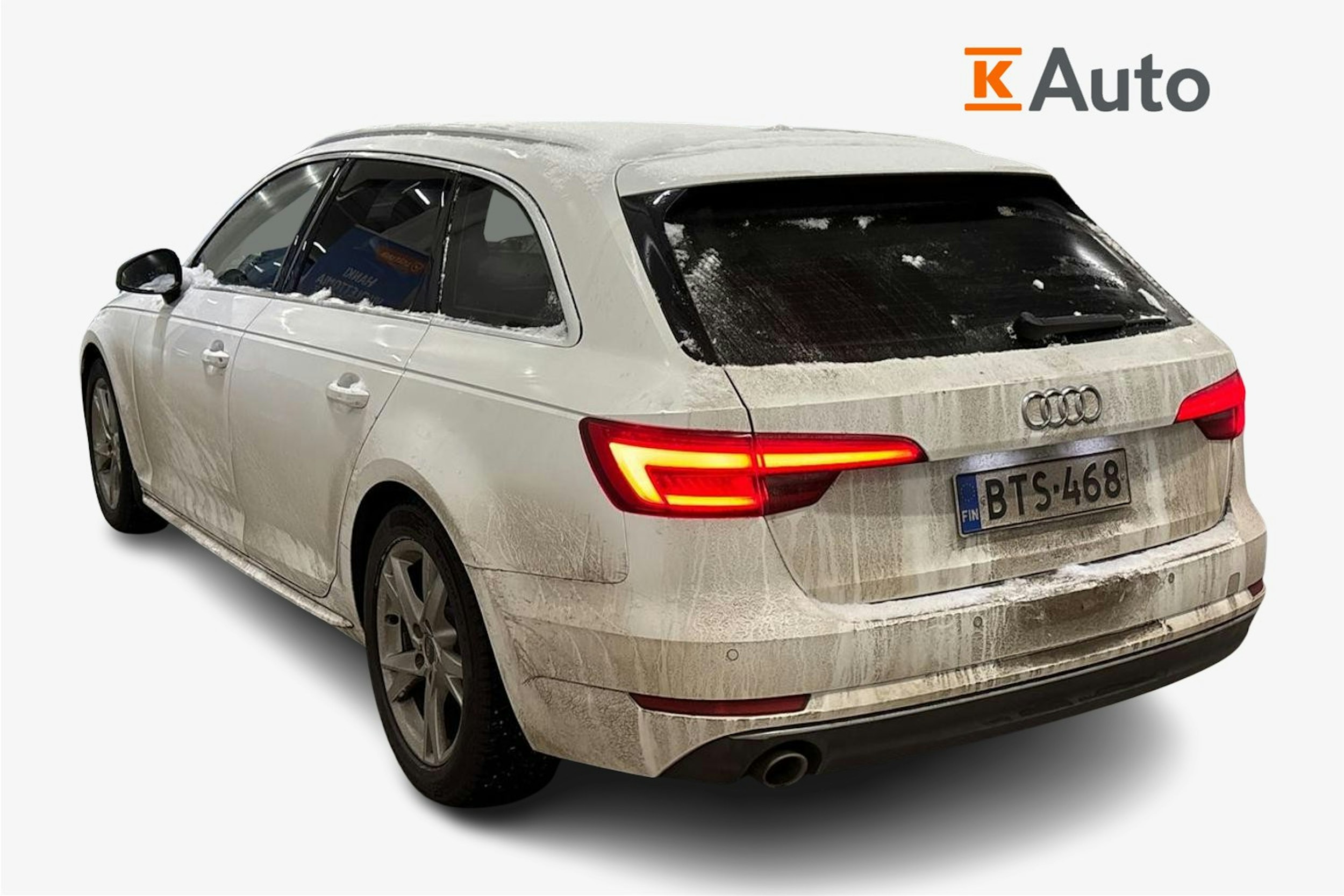valkoinen Audi A4 2016 kuva 2.
