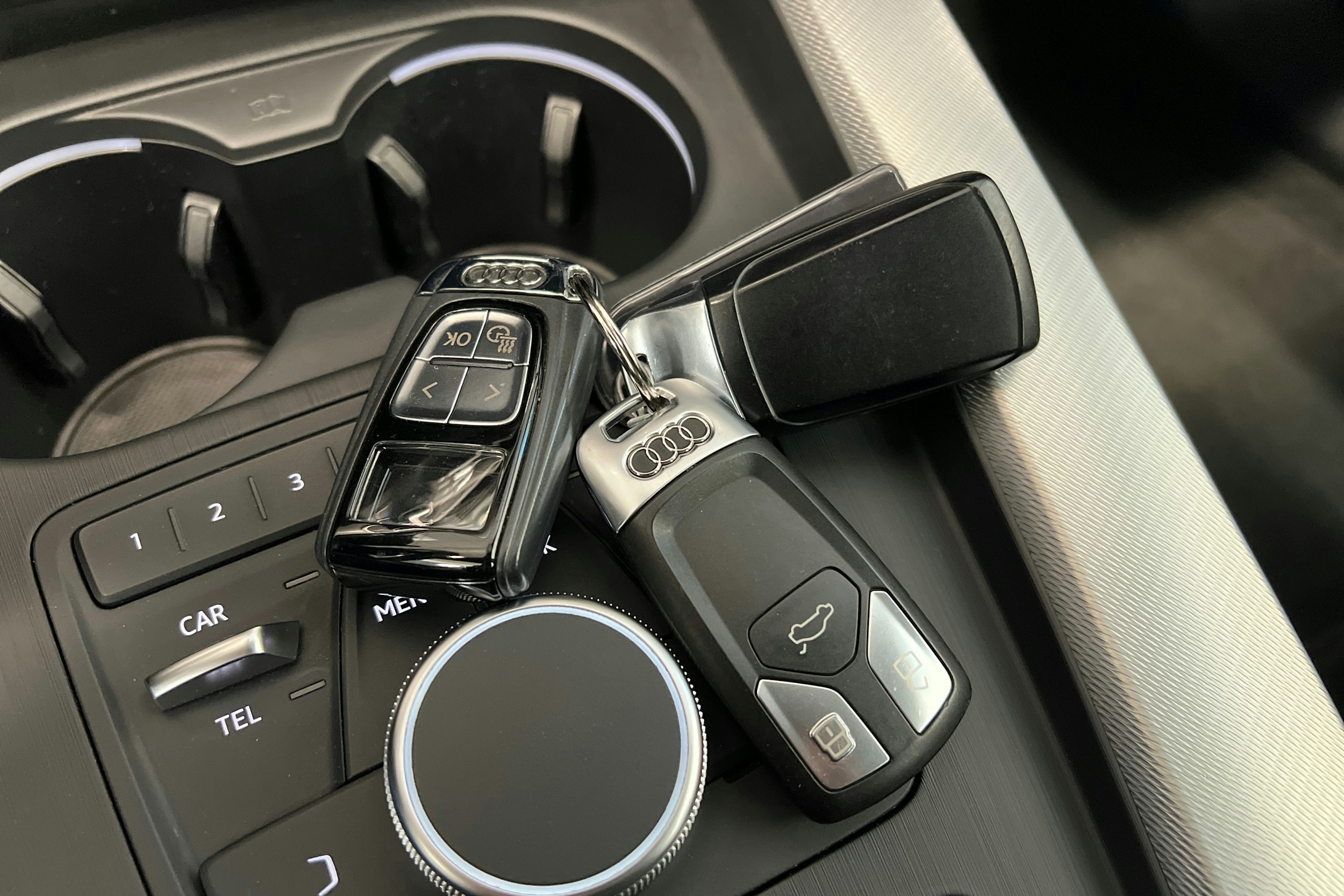 harmaa Audi A4 2016 kuva 20.