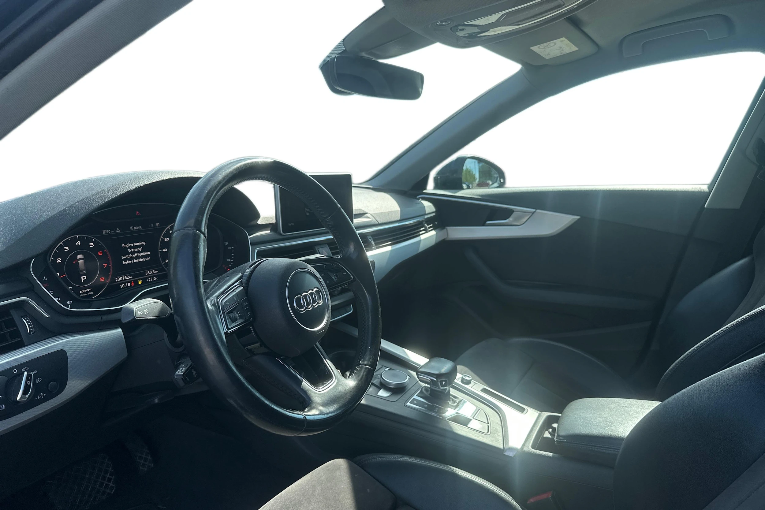 Sininen Audi A4 2016 kuva 3.