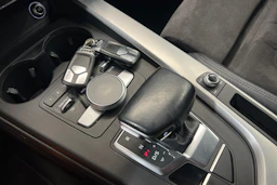 Sininen Audi A4 2016 kuva 25.