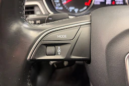 valkoinen Audi A4 2016 kuva 15.