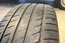 Musta Audi A4 2016 kuva 15.