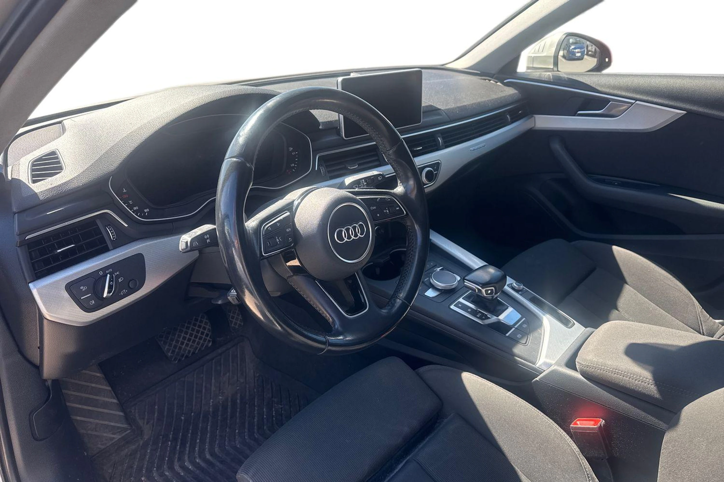 hopea Audi A4 2016 kuva 3.