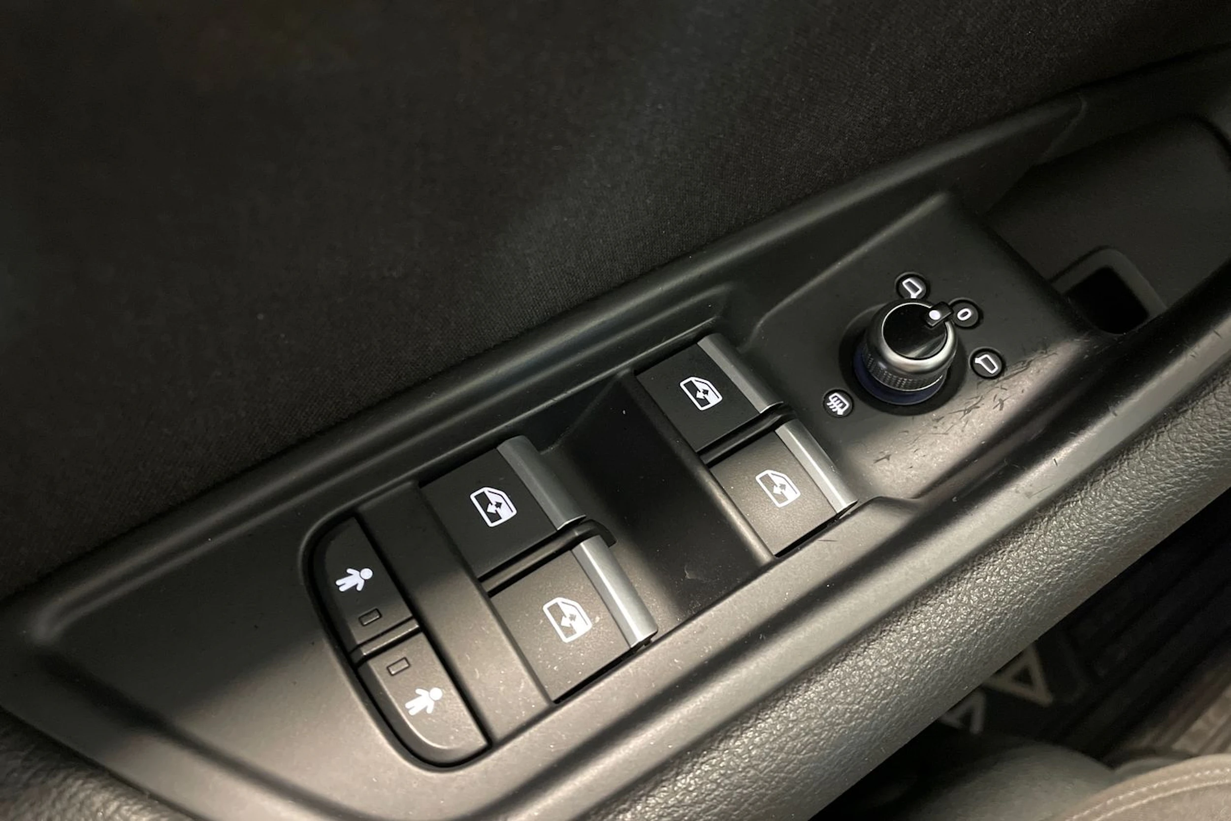 hopea Audi A4 2016 kuva 33.