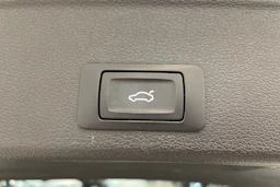 hopea Audi A4 2016 kuva 35.