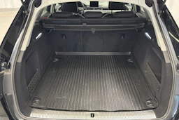 musta Audi A4 2016 kuva 13.