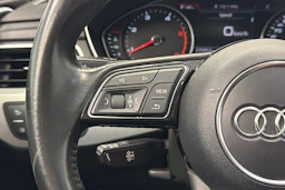 musta Audi A4 2016 kuva 16.