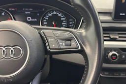 musta Audi A4 2016 kuva 17.