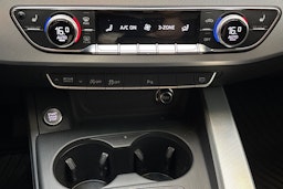valkoinen Audi A4 2016 kuva 22.
