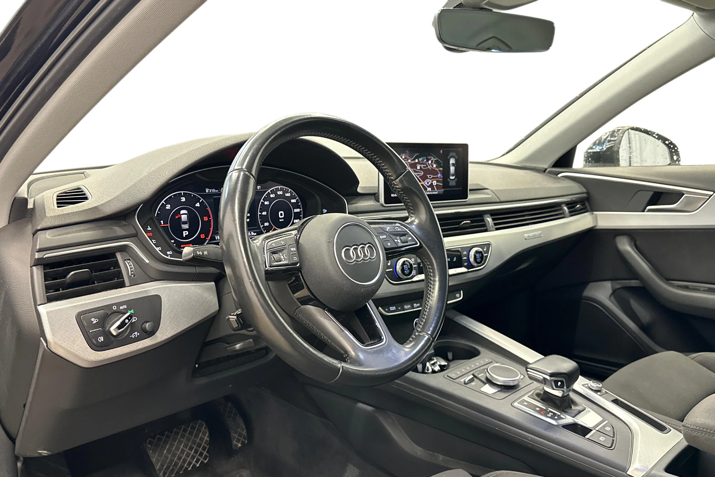 musta Audi A4 2016 kuva 3.