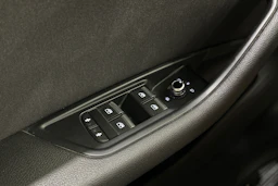 musta Audi A4 2016 kuva 24.