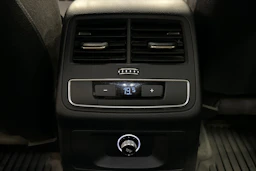 musta Audi A4 2016 kuva 25.