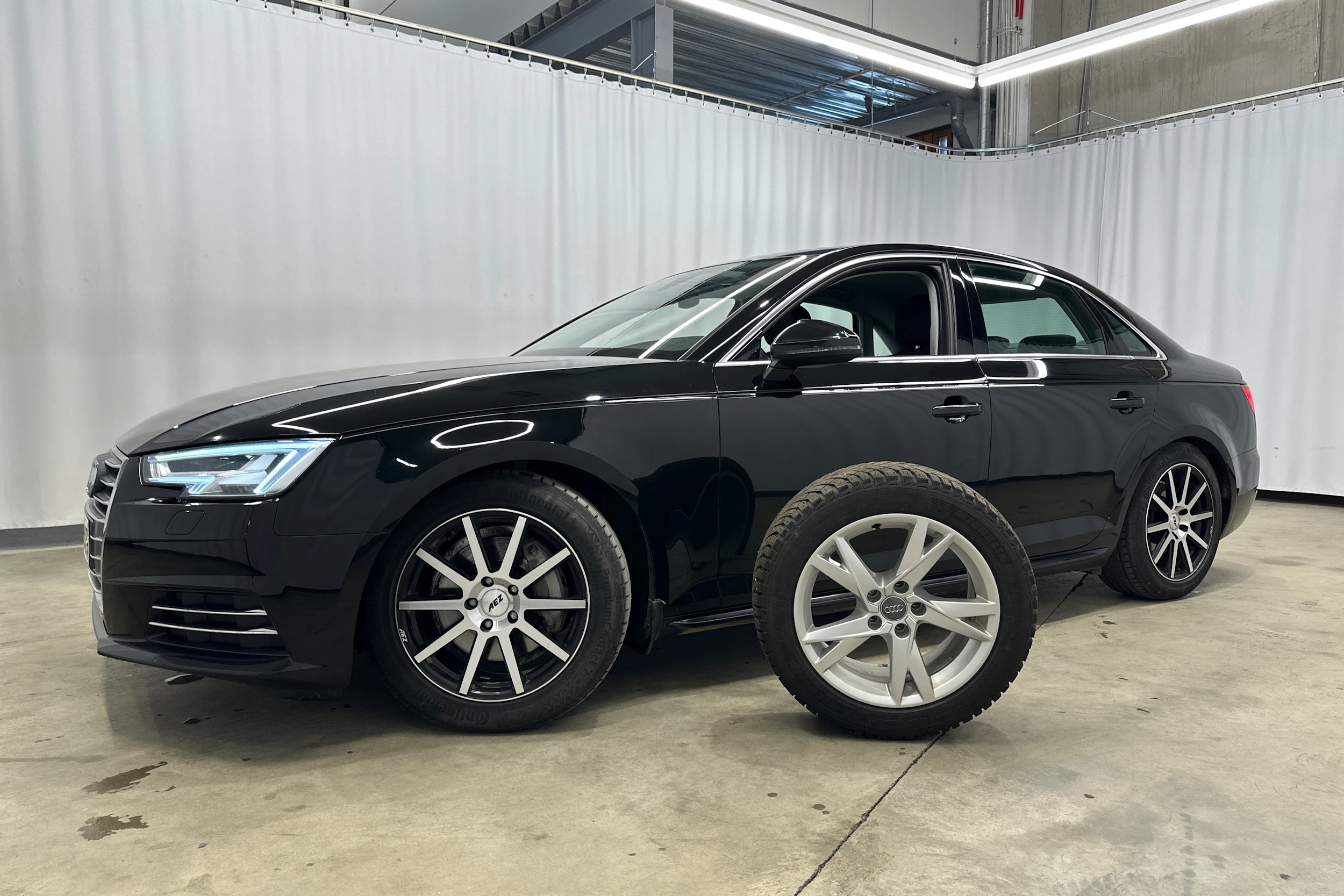 musta Audi A4 2016 kuva 29.