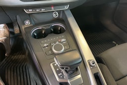 musta Audi A4 2016 kuva 18.