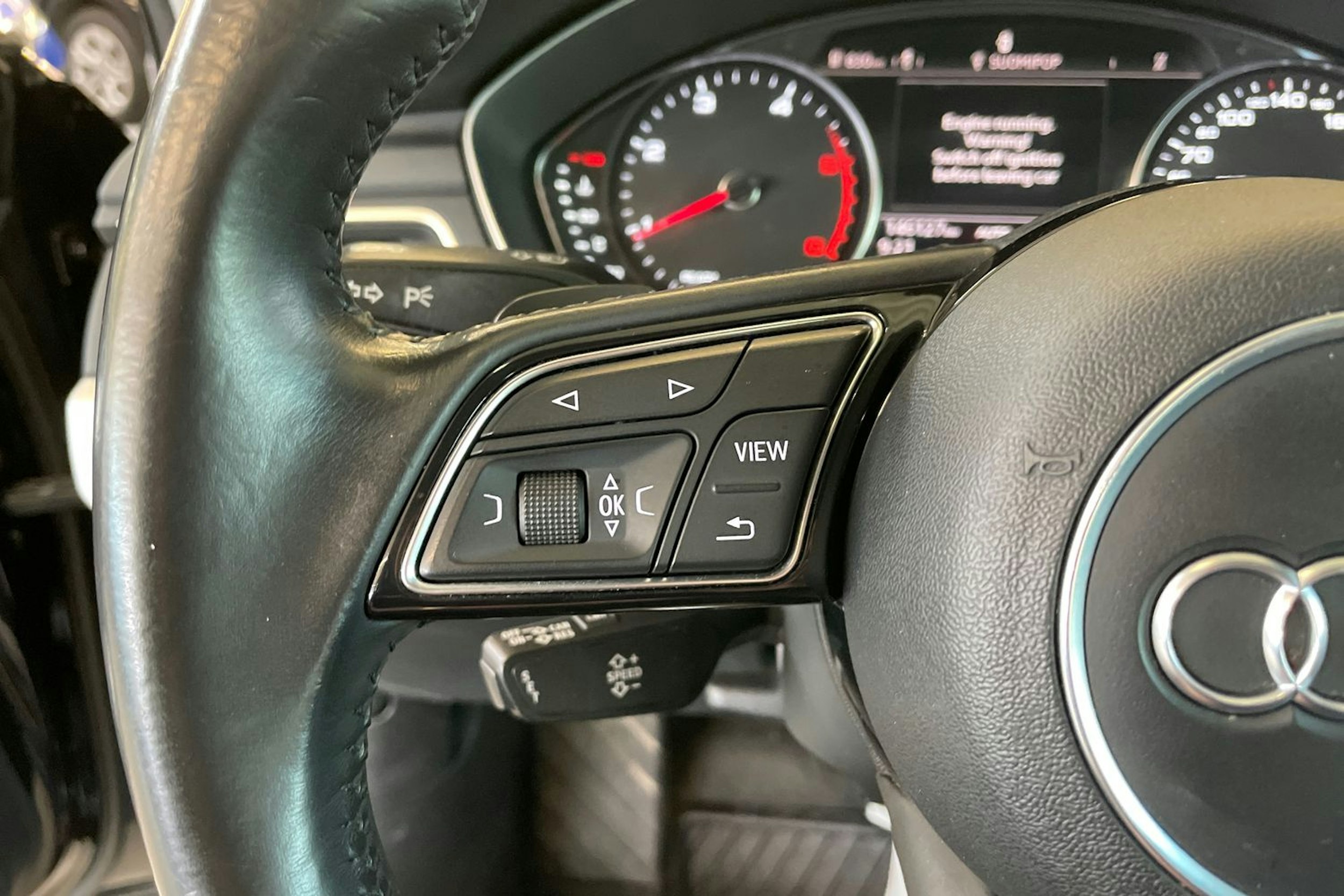musta Audi A4 2016 kuva 19.