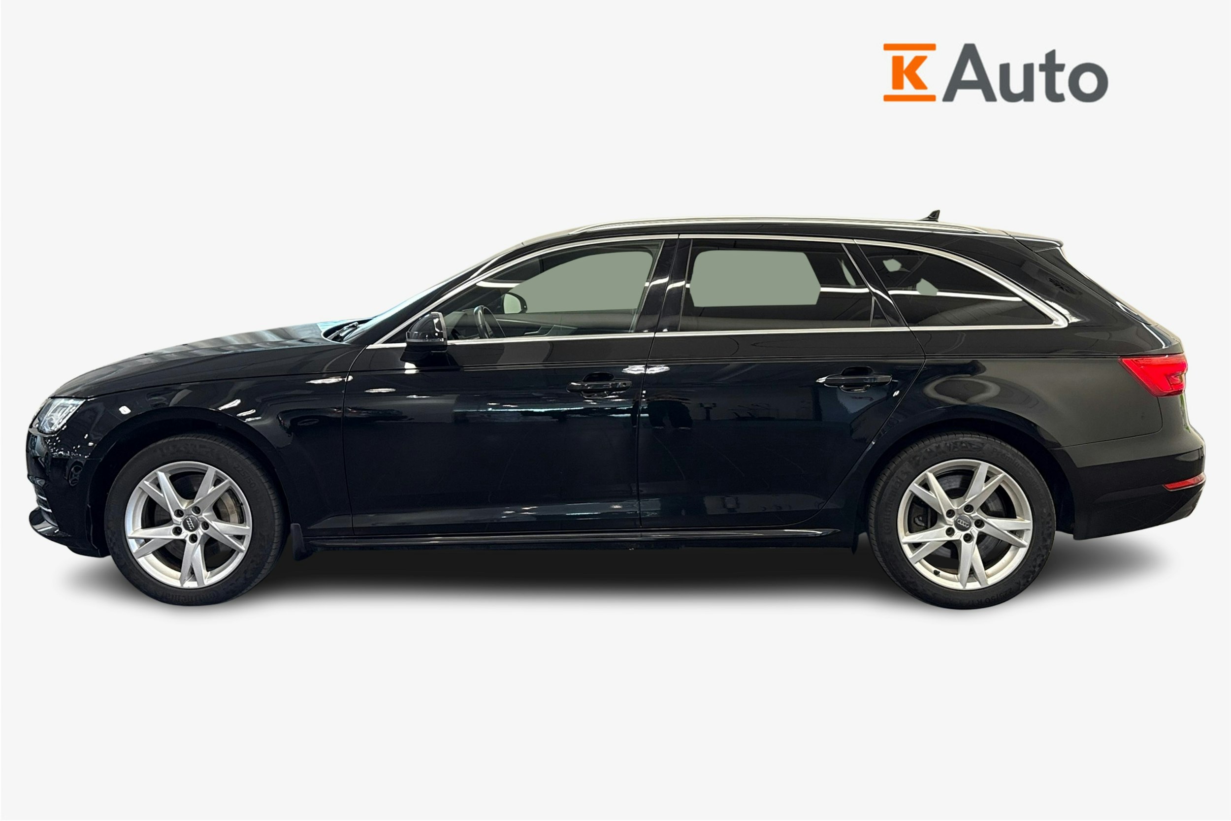 Musta Audi A4 2016 kuva 6.