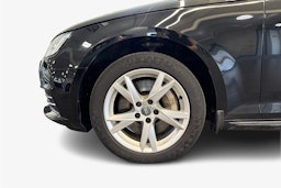Musta Audi A4 2016 kuva 11.