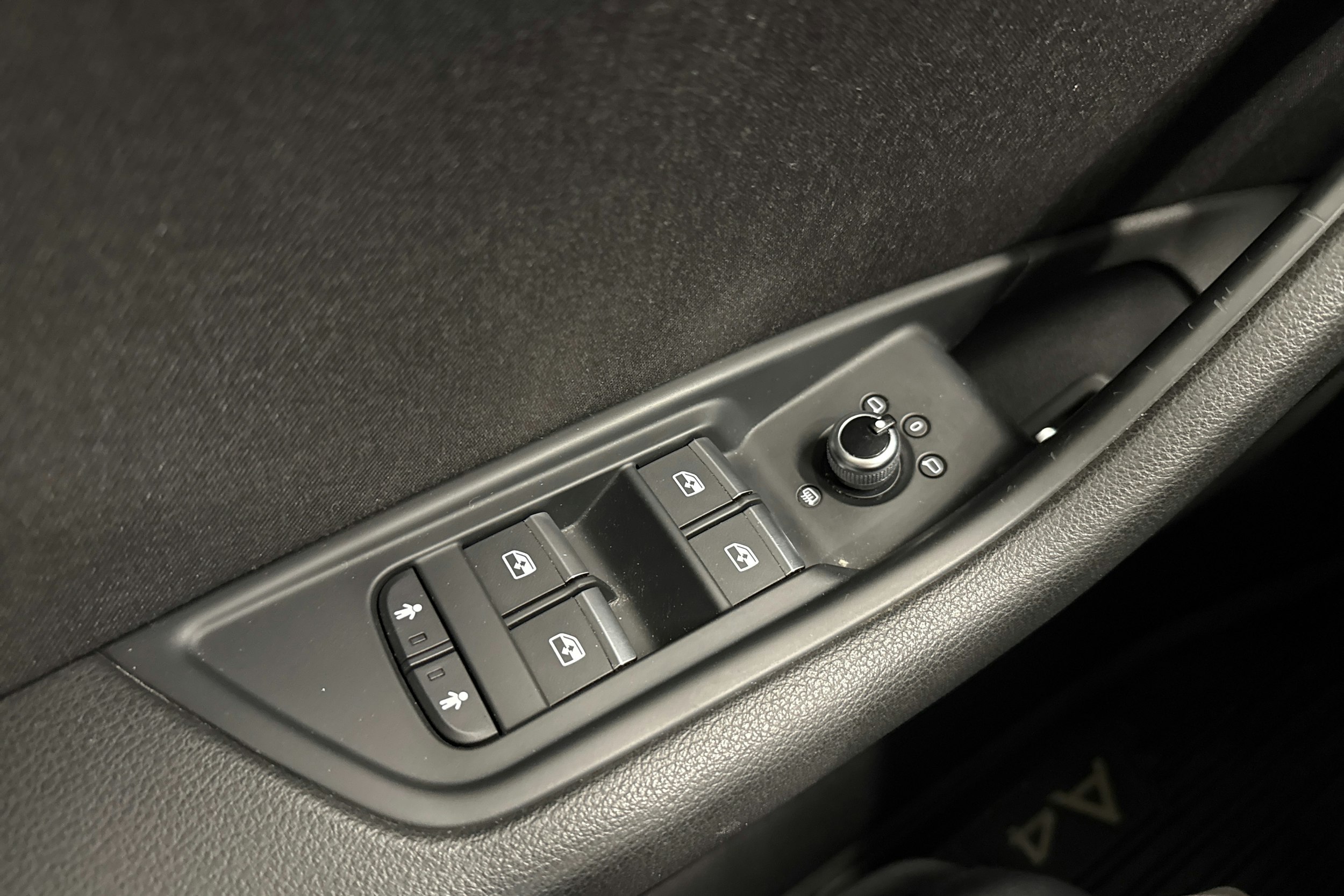 Musta Audi A4 2016 kuva 26.