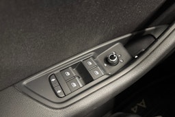 Musta Audi A4 2016 kuva 26.