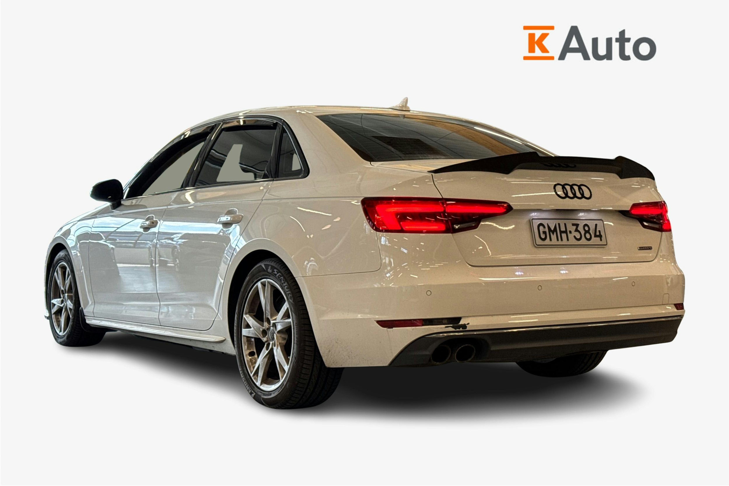 valkoinen Audi A4 2016 kuva 2.