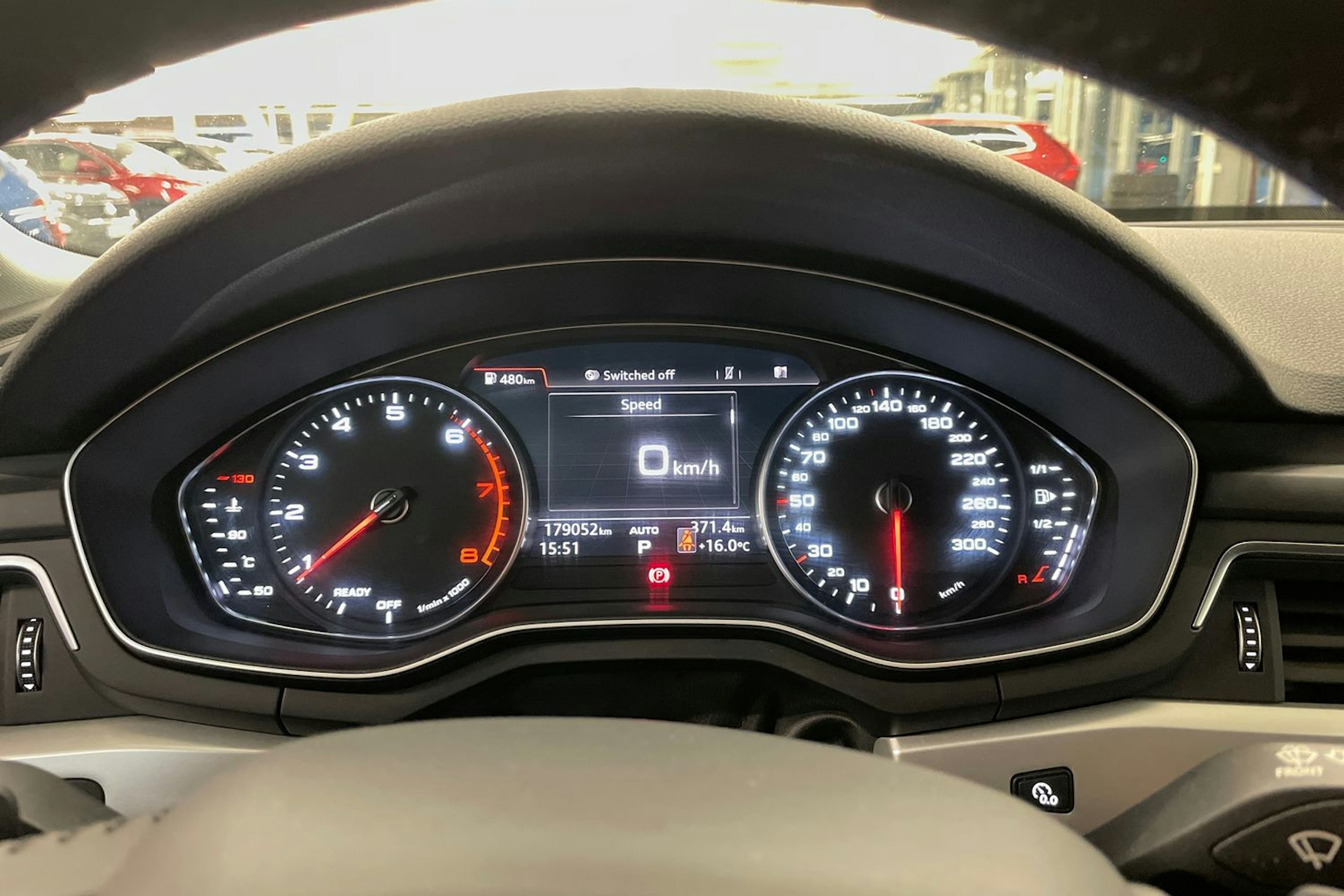 musta Audi A4 2016 kuva 18.