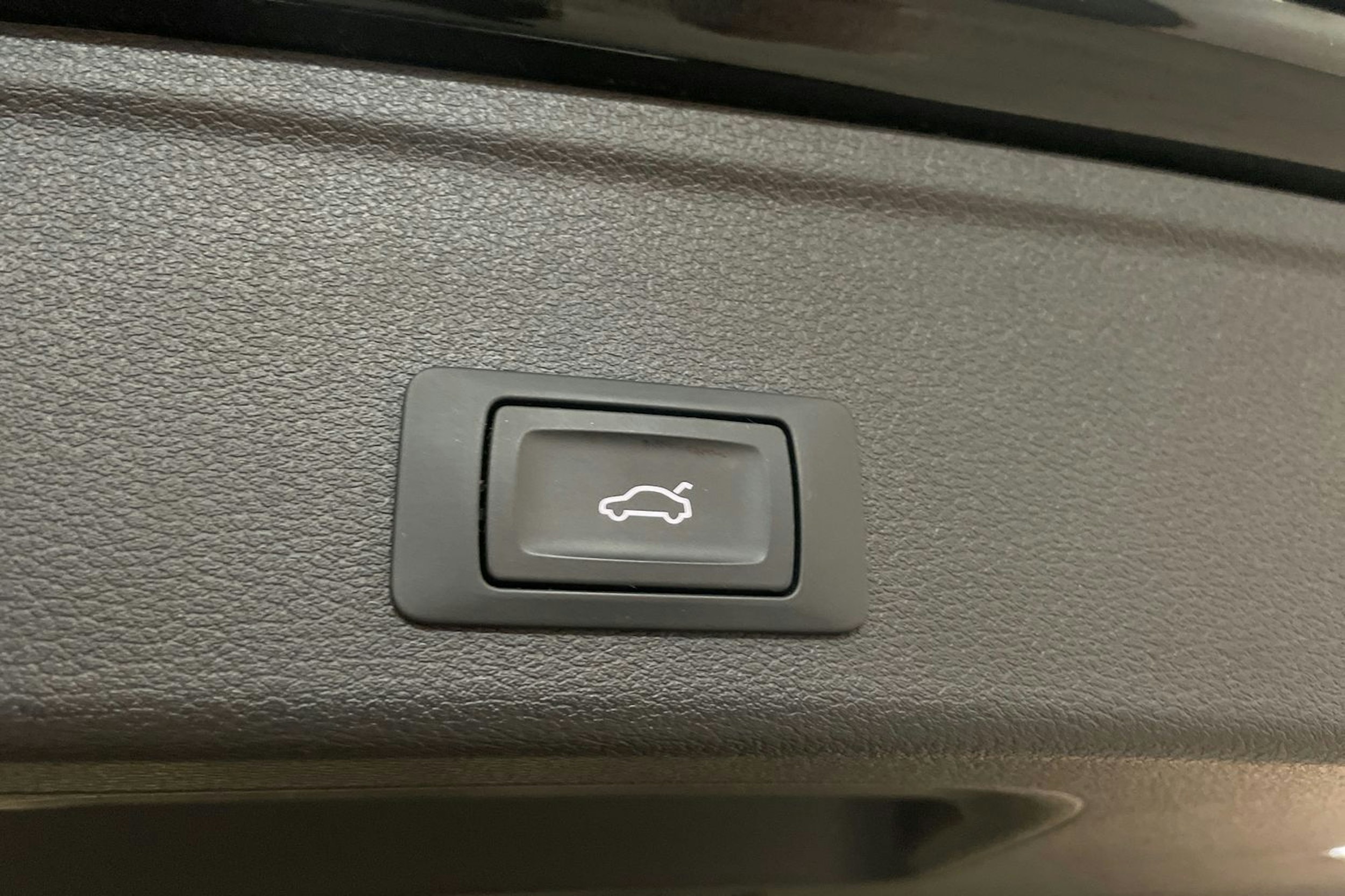 musta Audi A4 2016 kuva 26.