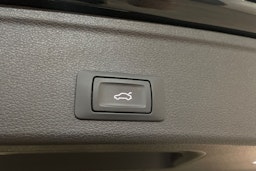 musta Audi A4 2016 kuva 26.