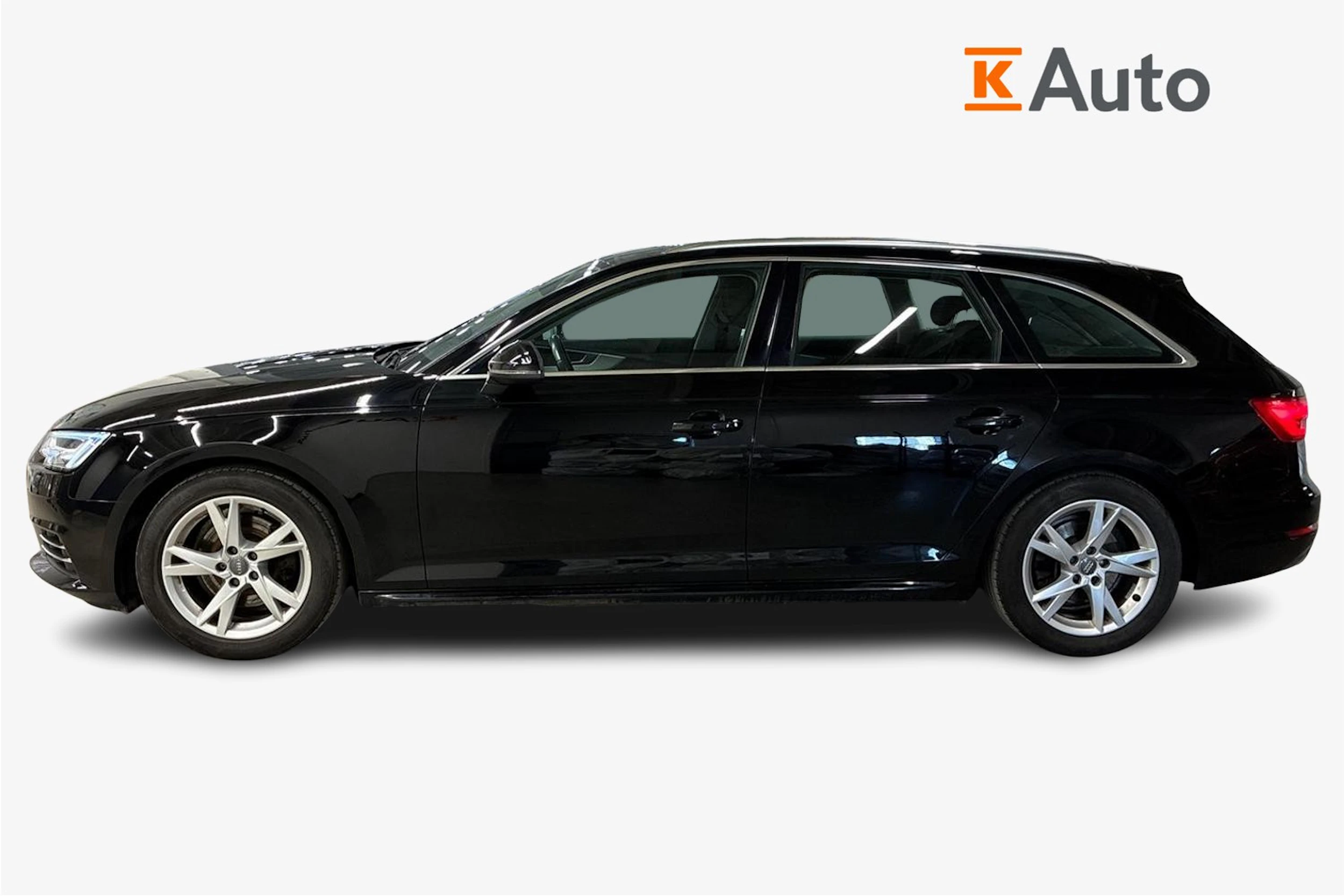 musta Audi A4 2016 kuva 5.