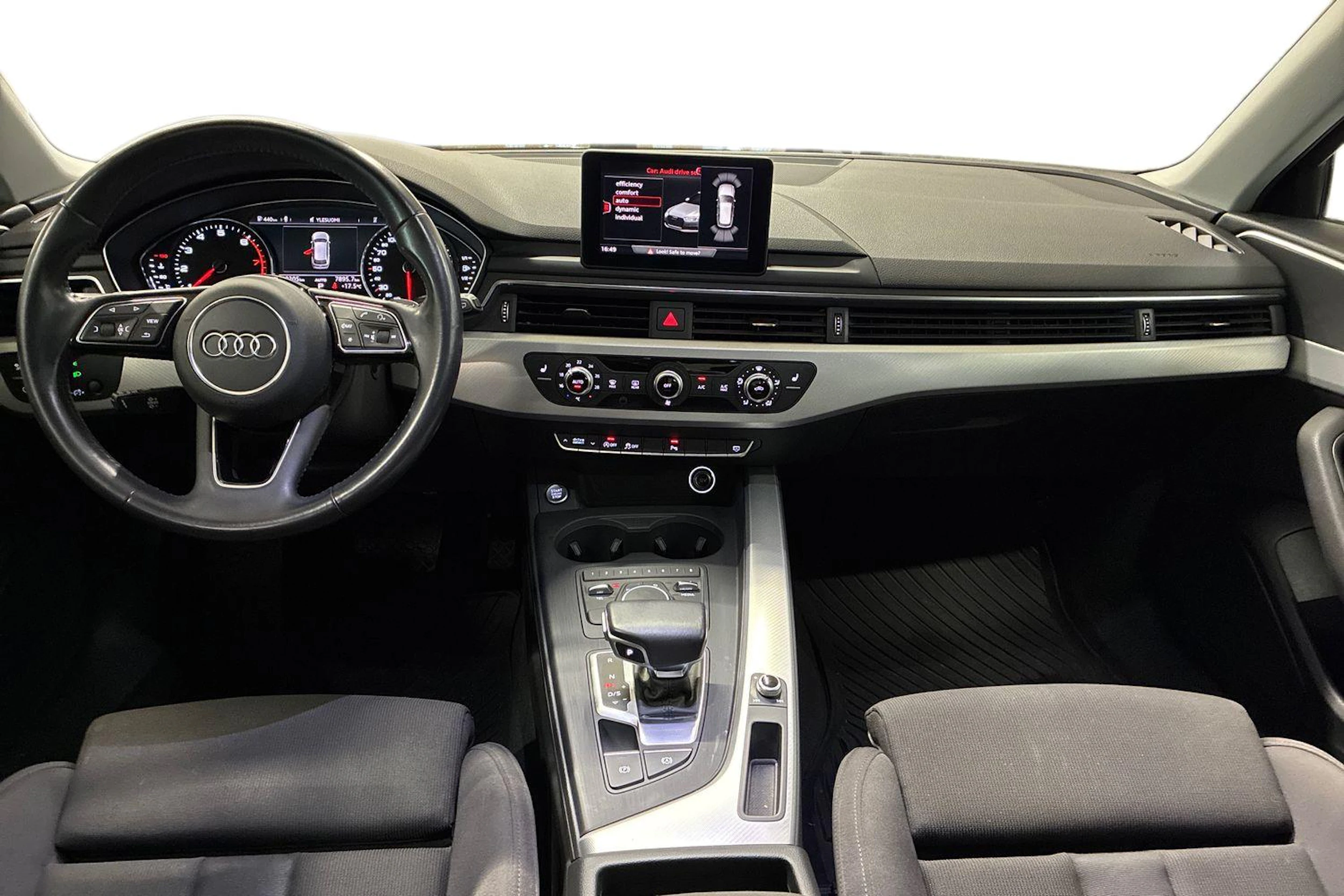 musta Audi A4 2016 kuva 7.