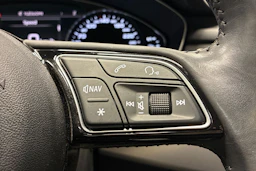 musta Audi A4 2016 kuva 13.