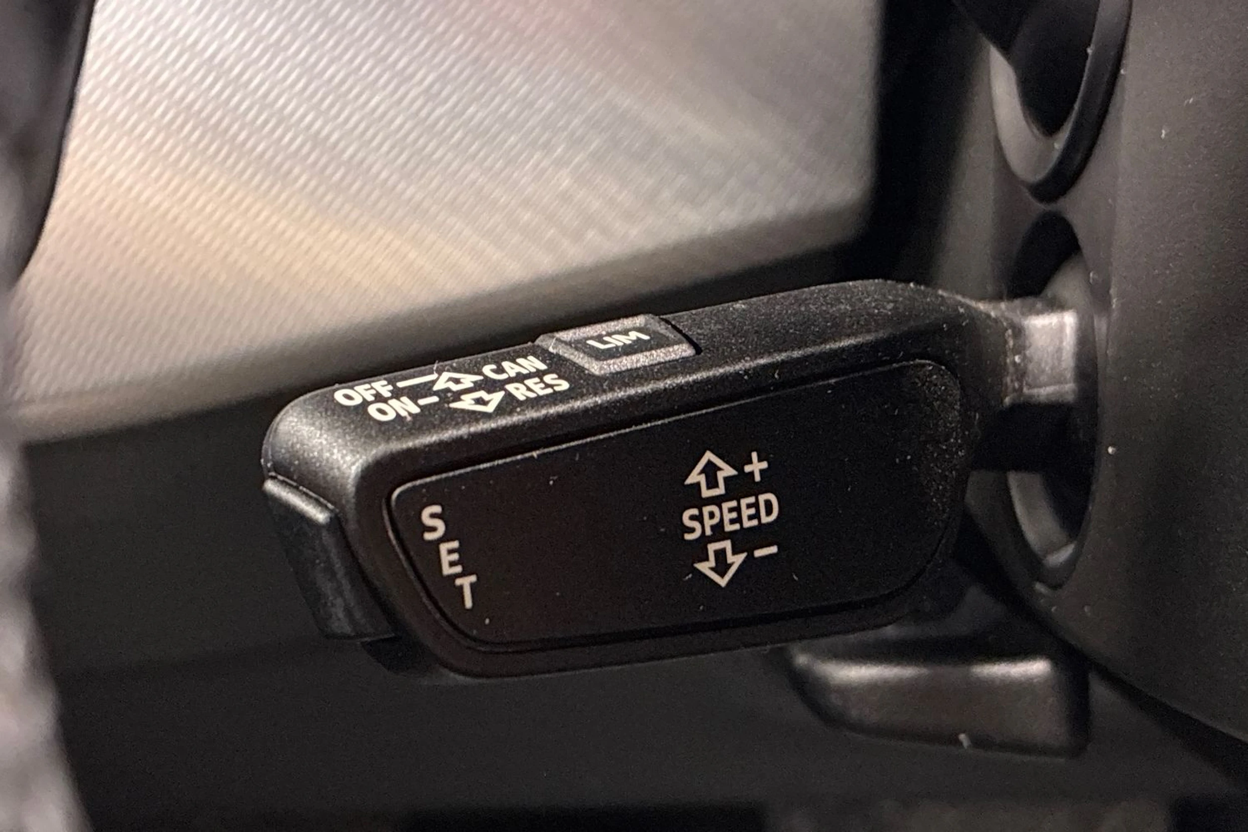 musta Audi A4 2016 kuva 15.