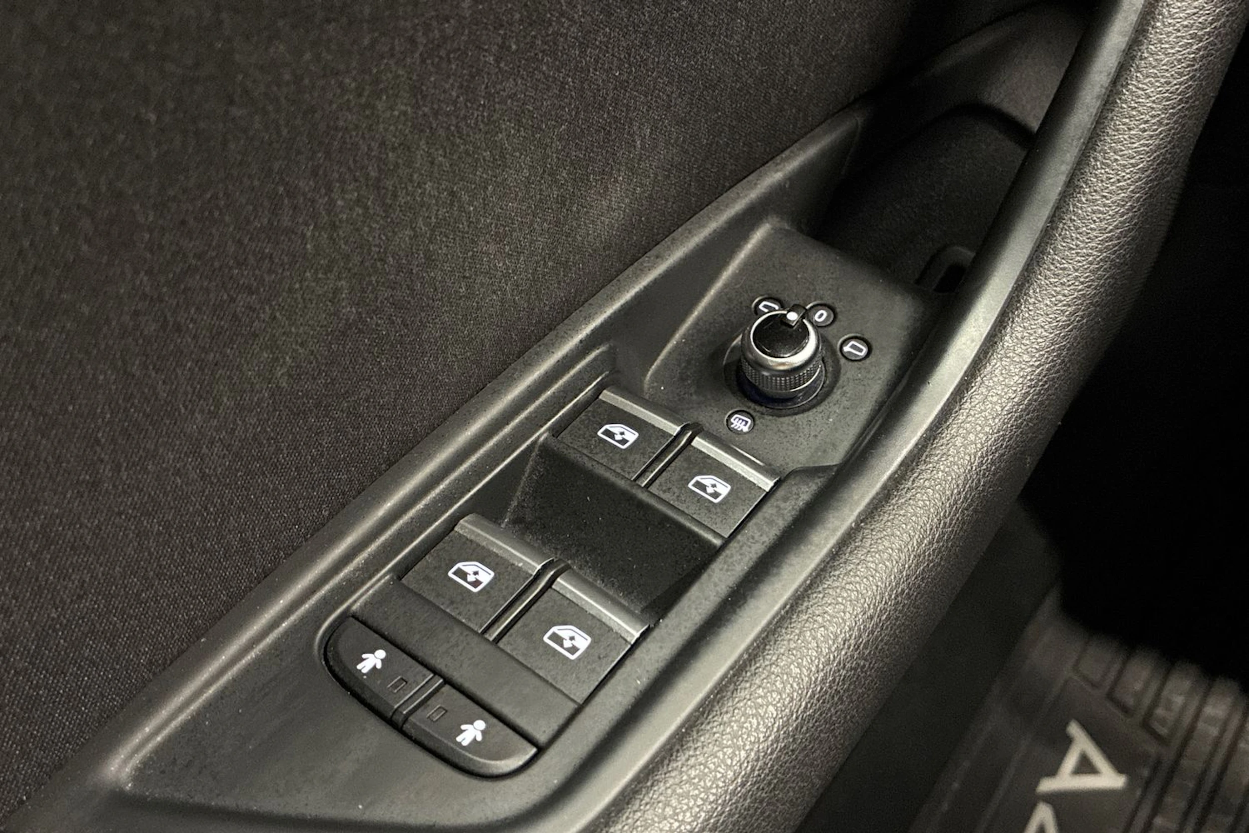 musta Audi A4 2016 kuva 20.