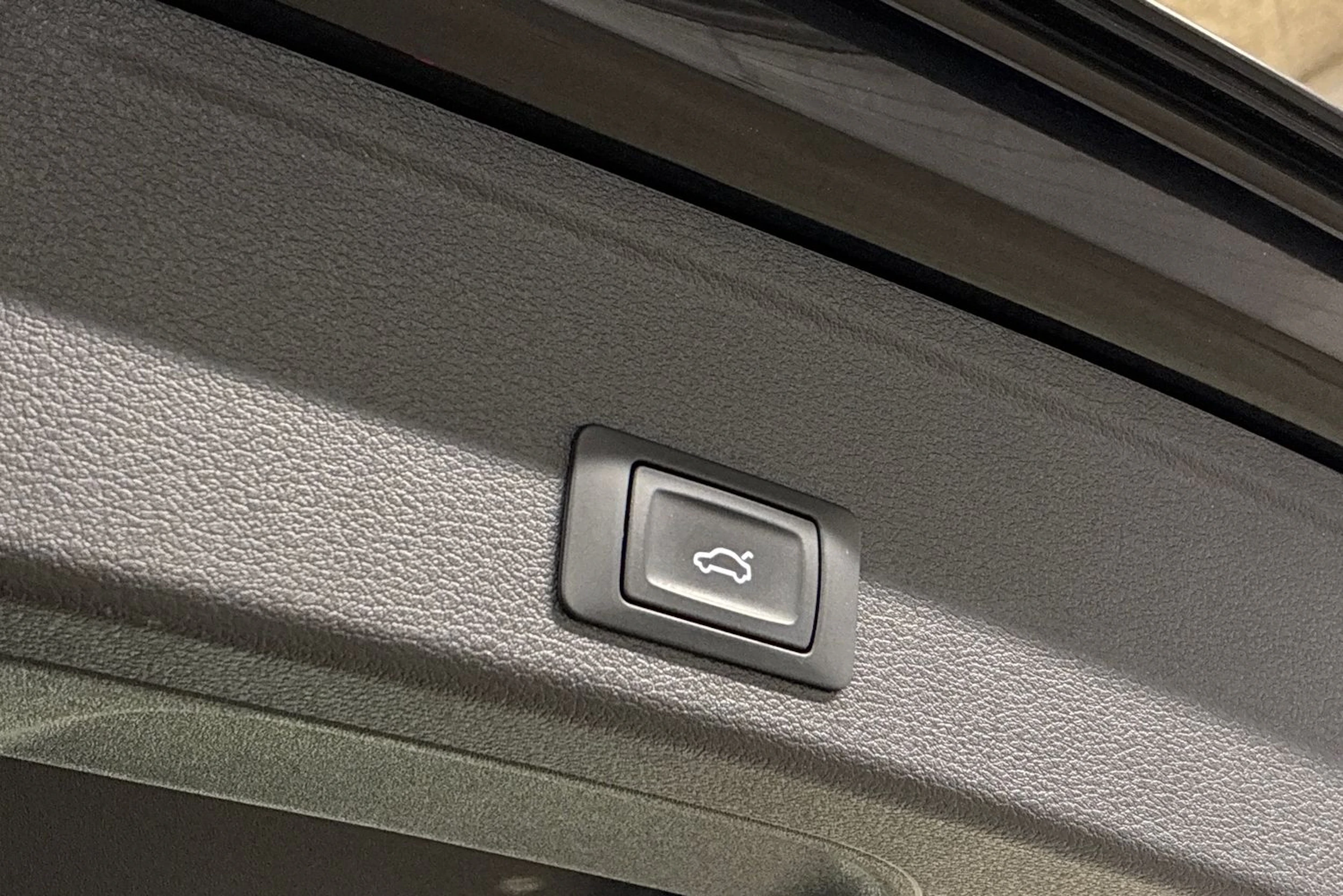 musta Audi A4 2016 kuva 22.