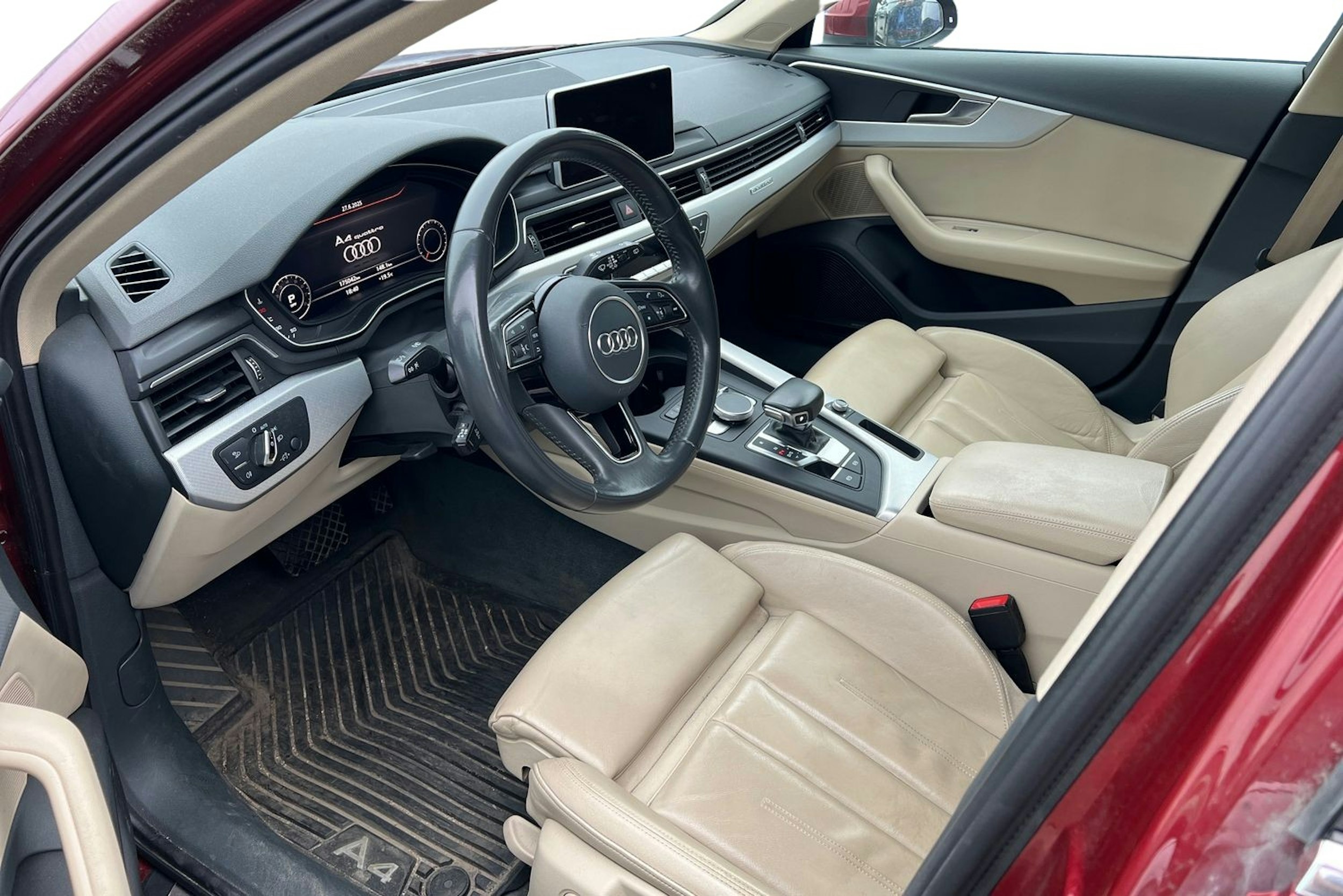 valkoinen Audi A4 2016 kuva 3.