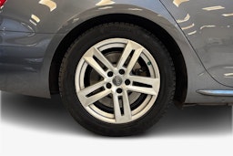 harmaa Audi A4 2016 kuva 11.