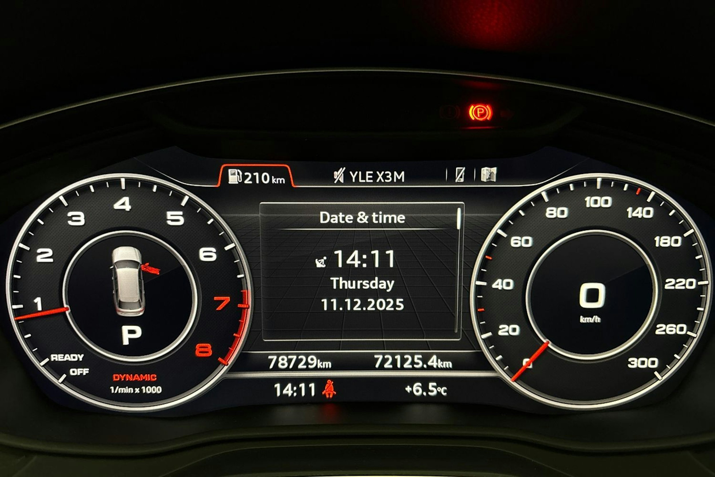 harmaa Audi A4 2016 kuva 23.