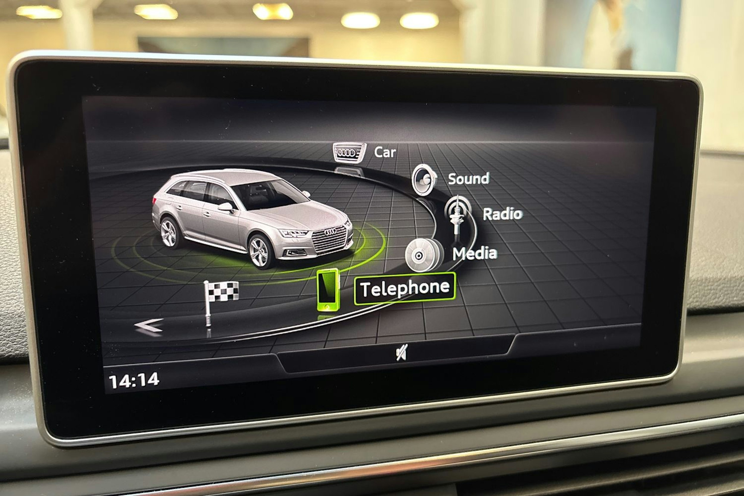 harmaa Audi A4 2016 kuva 27.