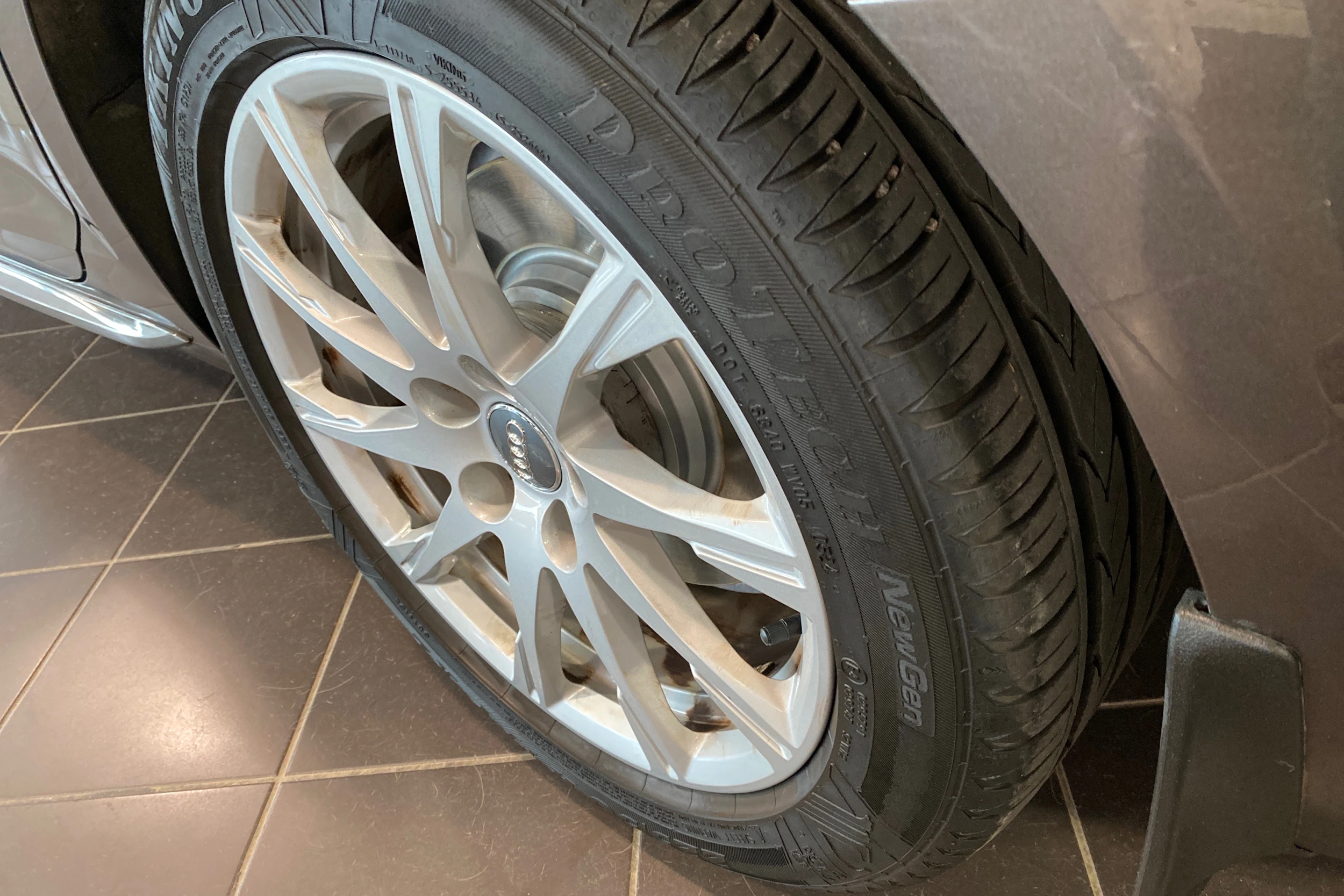 Ruskea (beige) Audi A4 2016 kuva 13.