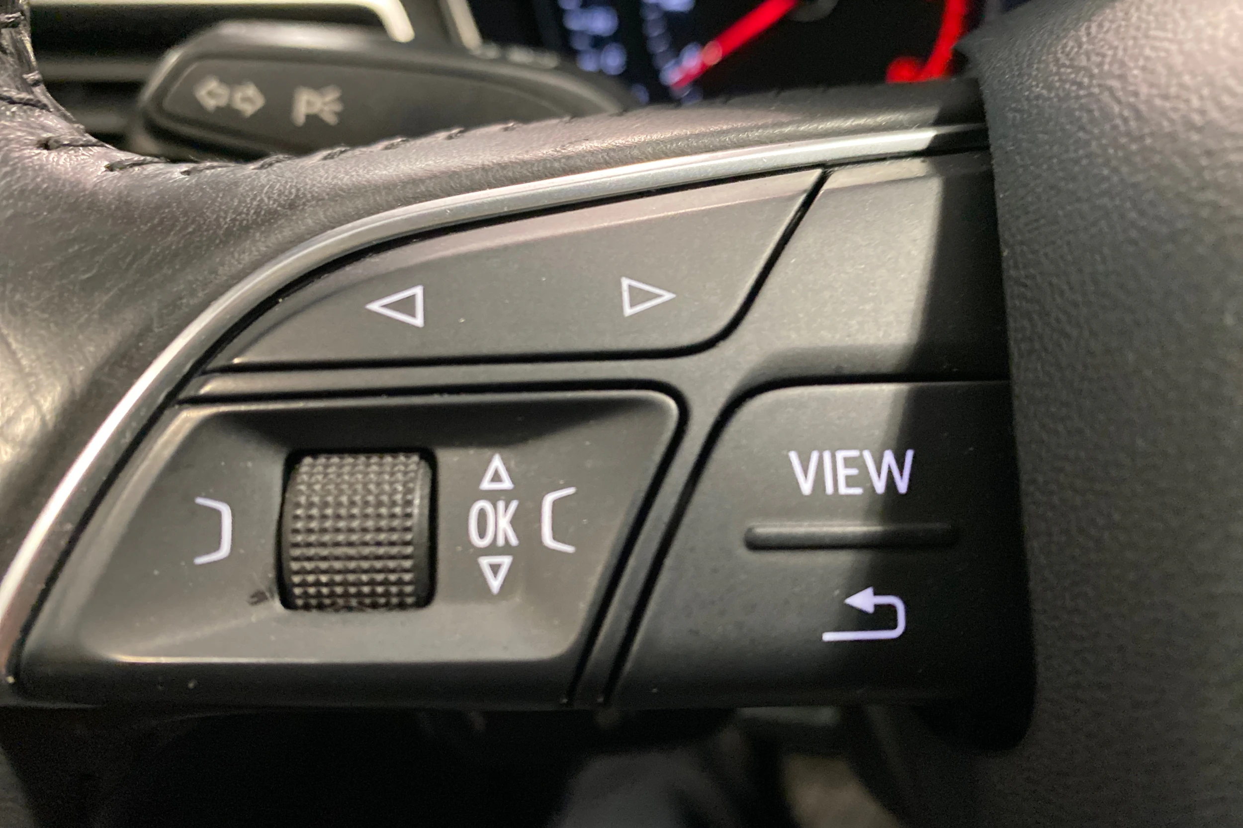 Ruskea (beige) Audi A4 2016 kuva 18.
