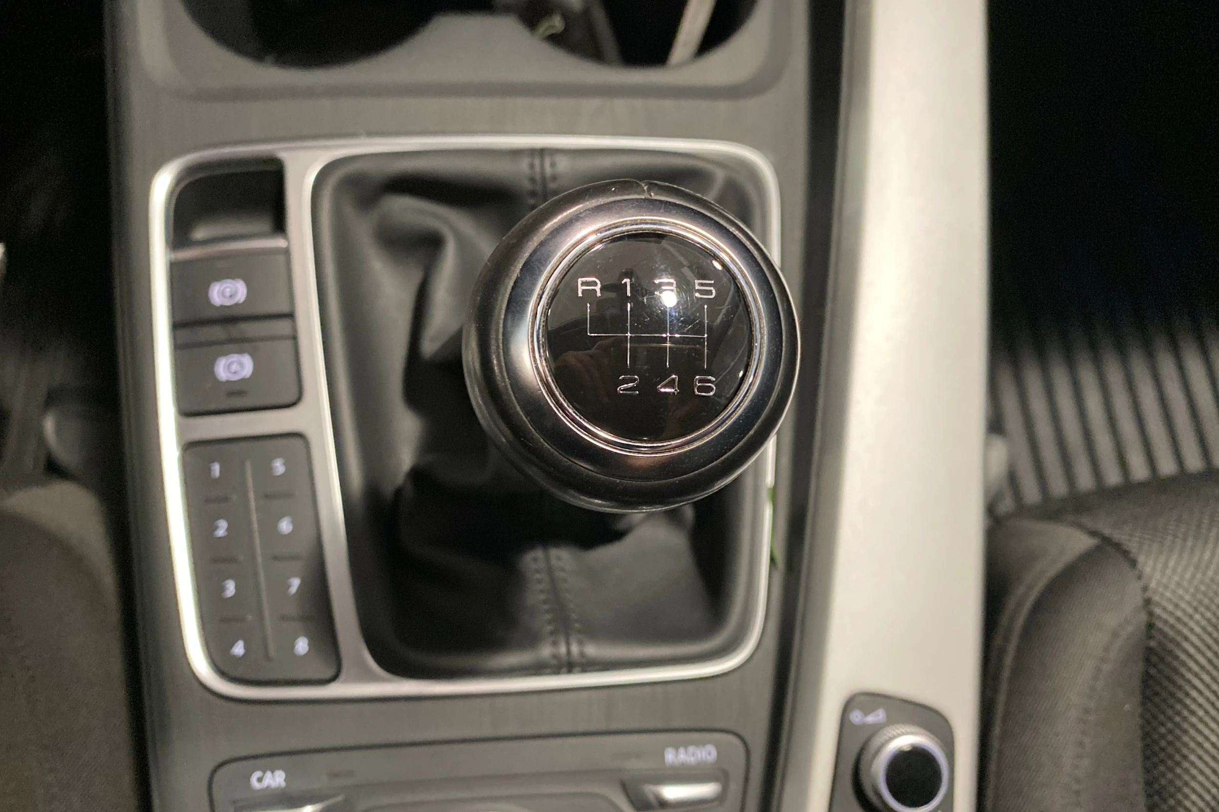 Ruskea (beige) Audi A4 2016 kuva 24.